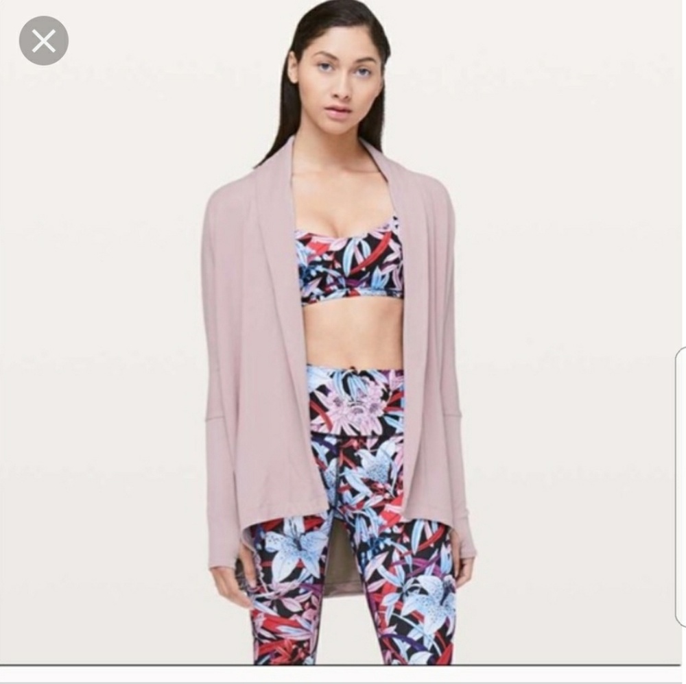 *New Lululemon blush wrap sz 6